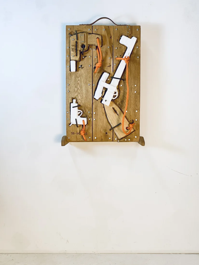 Disarming Gun Cabinet DC-01