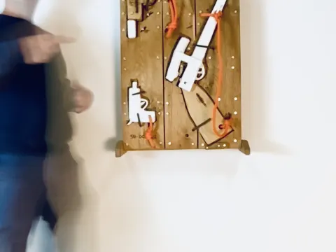Disarming Gun Cabinet DC-01