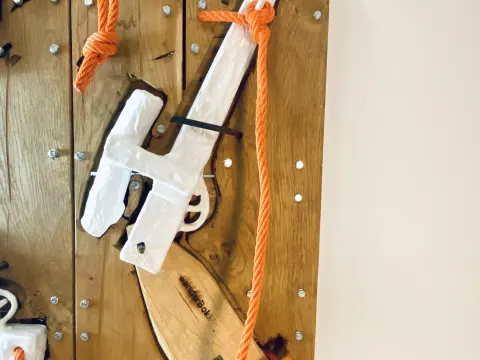 Disarming Gun Cabinet DC-01